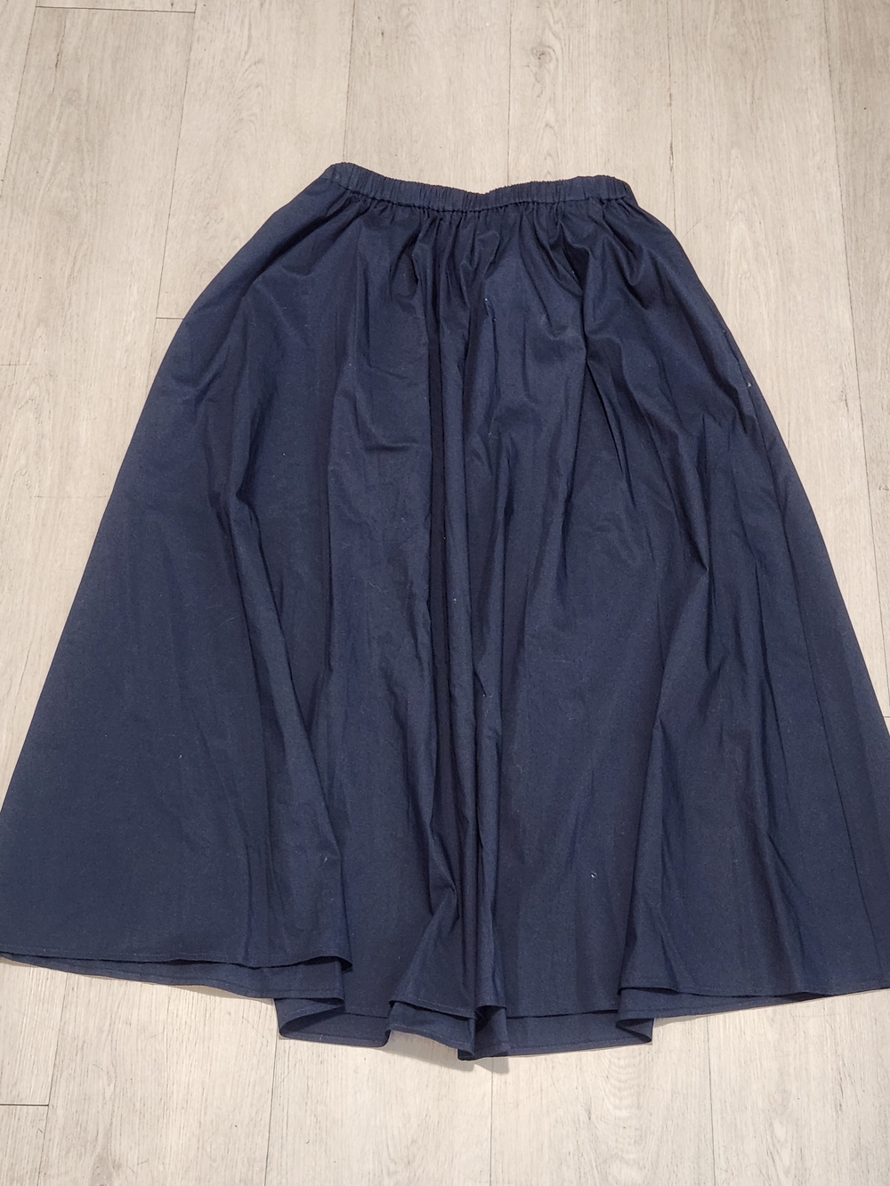 Truth By Republic Navy Blue Gathered Elastic Waist Midi Skirt - Medium